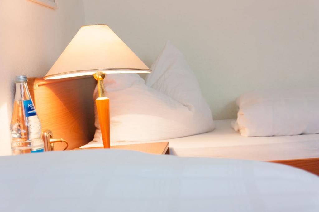 Pension Geranienhof Stahnsdorf ห้อง รูปภาพ